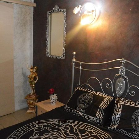 B&B Sotto Gli Archi Catania Luaran gambar