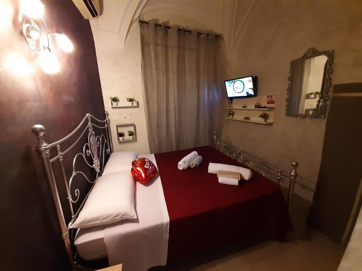 B&B Sotto Gli Archi Catania Luaran gambar