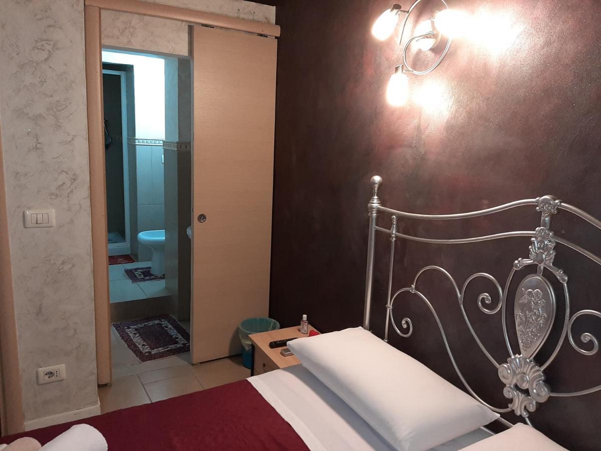 B&B Sotto Gli Archi Catania Luaran gambar