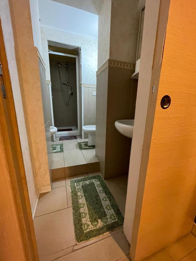 B&B Sotto Gli Archi Catania Luaran gambar