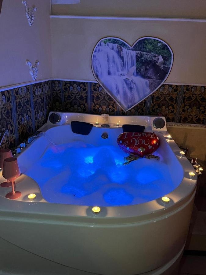 B&B Sotto Gli Archi Catania Luaran gambar