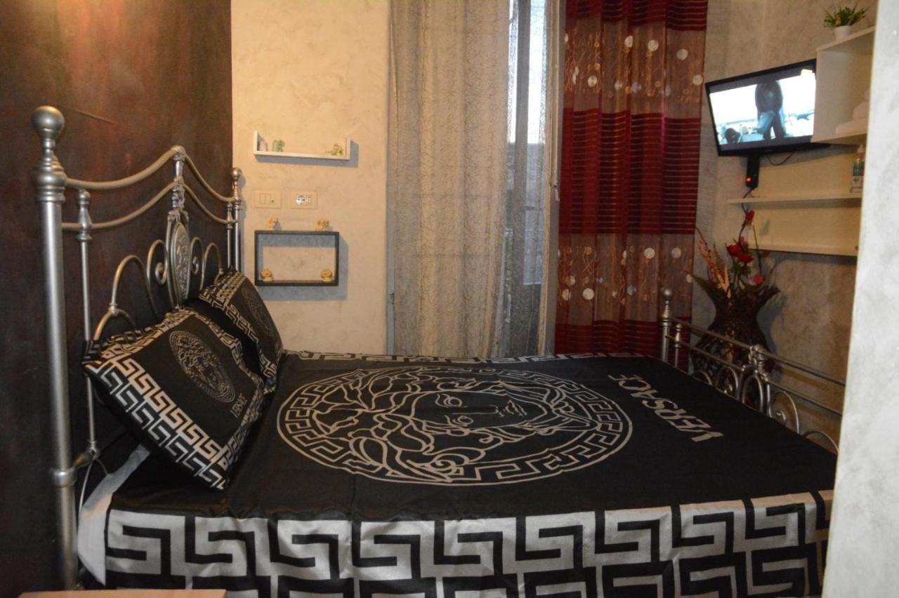 B&B Sotto Gli Archi Catania Luaran gambar