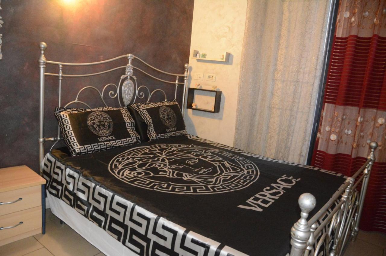 B&B Sotto Gli Archi Catania Luaran gambar